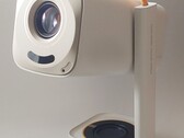 Le projecteur portable Yaber T1 Pro est livré avec une sangle de transport pratique. (Source de l'image : Notebookcheck)