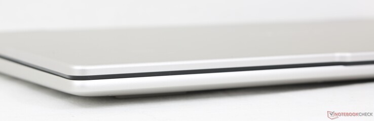 Avant : Pas de ports