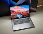 Test du Microsoft Surface Laptop Ultra RTX Spark - La dalle Mini-LED de 2000 nits pose problème