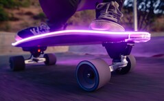 Bande lumineuse LED NALU pour e-skateboard (Source d'image : Backfire Boards)
