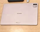 Une nouvelle variante de la tablette Honor MagicPac 3 Pro avec un écran OLED de 12,3 pouces a été annoncée.