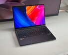AMD Strix Halo avec 32 Go de RAM à 1 899 $ - Test de l'Asus ProArt PX13 2026 convertible