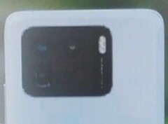 Le Xiaomi Mi 11 Pro devrait être équipé d'un processeur SD 888 et d'un panneau AMOLED 120 Hz. (Source de l'image : Weibo/WHYLAB)