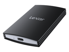 Armor 700 : SSD robuste haute performance.