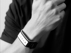 Le bracelet Amazfit Helio (photo) devrait être lancé avant la mi-juillet. (Source : Amazfit)