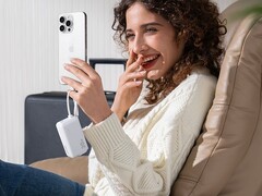 Une version avec câble intégré Lightning de la banque d'énergie 3-en-1 d'Anker pourrait voir le jour. (Source de l'image : Anker)