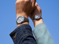 La montre Casio OCWS7000E-2A (à gauche) arrive aux États-Unis ; on ne sait pas encore si la montre OCW-S40-2A (à droite) sera également lancée dans ce pays. (Source de l&#039;image : Casio)