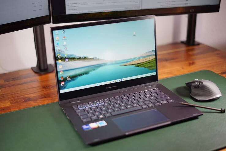 Critique de l'Asus Expertbook B5 Flip B5402F : Le convertible professionnel polyvalent