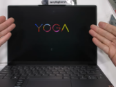 Le 7i Carbon peut-il survivre au démontage ? (Source : JerryRigEverything via YouTube)
