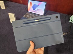 Essai du Duet 3i au MWC 2023. (Source : Notebookcheck)