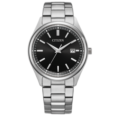 Montre-bracelet Citizen BM1350-54E Eco-Drive, dotée d'un cadran noir à effet soleil, d'un boîtier et d'un bracelet en acier inoxydable, d'index bâtons et d'un guichet de date à 3 heures.