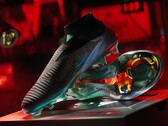 La Nike Phantom 6 "EA Sports FC" est une chaussure de football haut de gamme. La Phantom 6 est désormais disponible chez EA Sports FC 26 et dans les magasins de détail. (Image : Nike)
