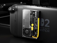 Sharge intègre une petite station d'accueil et un ventilateur dans un SSD mobile. (Source de l'image : Sharge)