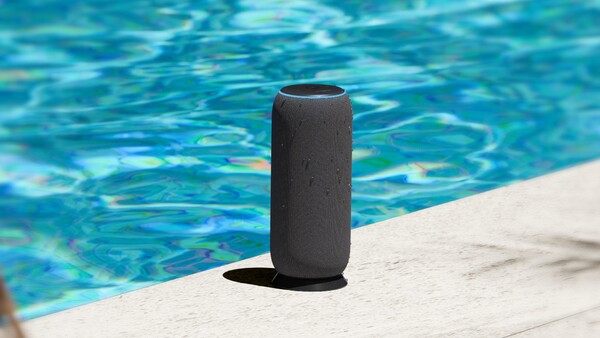 L'indice de résistance à la poussière et à l'eau IP67 du Moto Sound Flow signifie que vous pouvez l'emmener au bord de la piscine ou à la plage sans crainte. (Source de l'image : Motorola)