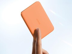 Anker's Nano Power Bank (5K, MagGo, Slim) en Cosmic Orange