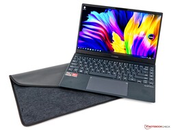 Test de l'Asus ZenBook 13 UM325S, unité de test fournie par AMD Allemagne.