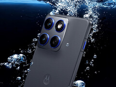 Motorola a certifié le Edge 70 comme résistant à la poussière et à l'eau selon la norme IP69. (Source de l'image : Motorola)