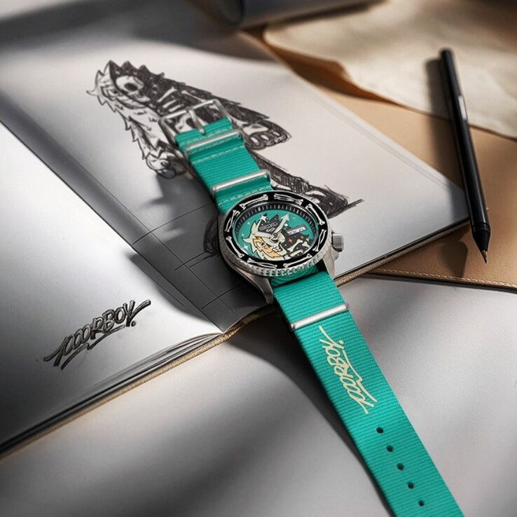 La montre de collaboration Seiko 5 Sports x Poorboy SRPM17K. (Source de l'image : Seiko via Q-P Magazine)