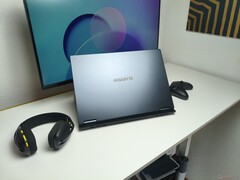 Le Gaming A18 Pro peut devenir bruyant sous charge