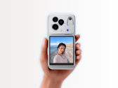 Le Vivo X500 avec l'accessoire Snap Screen et un étui magnétique.