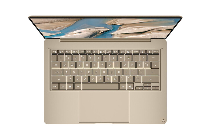 Le Zenbook A14 (UX3480QA) est disponible dans les coloris Bleu Arctique, Corail Komodo et Beige Zabriskie, ce dernier étant illustré ci-contre.