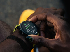 La Forerunner 965 est l'une des cinq smartwatches éligibles pour tester la version 26.07 dans le cadre du programme Beta de Garmin. (Source de l'image : Garmin)