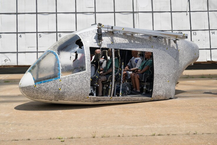 La maquette de la carrosserie de l'avion après sa chute d'une hauteur de 35 pieds (Source de l'image : NASA et Mark Knopp)