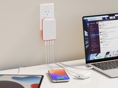 Le Twelve South PlugBug avec Find My est également disponible en version Travel Edition. (Source de l&#039;image : Twelve South)