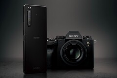 Il n&#039;est pas surprenant que les capacités des caméras du Xperia 1 II ne puissent égaler celles de sa série professionnelle Alpha. (Source de l&#039;image : Sony)