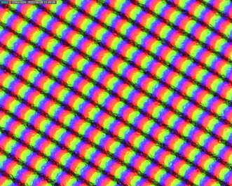 Sous-pixels légèrement granuleux en raison de l'overlay mat