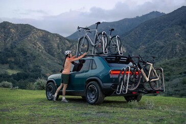 Rivian R3X Ports d'accessoires arrière avec accessoire de montage pour vélo