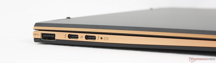 Gauche : USB-A 3.2 Gen. 1, 2x USB-C Thunderbolt 4 avec DisplayPort + Power Delivery