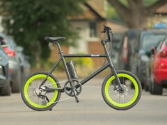 Le Mini bike de Boost (photo) peut être électrique ou à pédales. (Source : Boost)