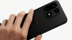 Le OnePlus 15 (Source de l'image : OnePlus, édité)