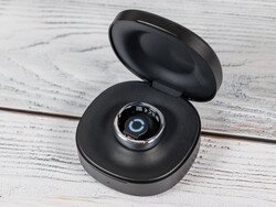 RingConn Gen 3 dans son boîtier de recharge