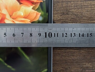 Cadres latéraux très étroits