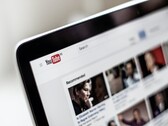 Les pirates tentent d'exploiter les créateurs populaires de YouTube en utilisant des courriels de phishing. (Image : NordWood Themes)