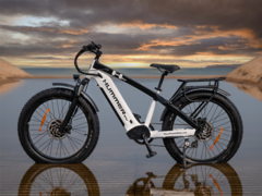 L&#039;e-bike GMC HUMMER EV AWD a une puissance de pointe de 2 400 W. (Image source : Recon Power Bikes)
