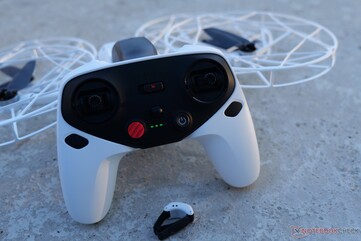 L’Antigravity A1 se dote d’une télécommande