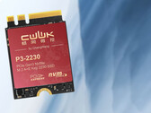 Le CWWK SSD. Image promotionnelle avec un dégradé bleu-blanc en arrière-plan