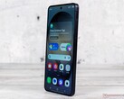 Le successeur du Galaxy S26 illustré devrait utiliser une caméra frontale dépassée.