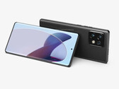 Avec le Moto X40, Motorola va changer le langage stylistique qu'elle a employé pour l'ensemble de sa gamme de smartphones (source : @OnLeaks &amp; MySmartPrice)