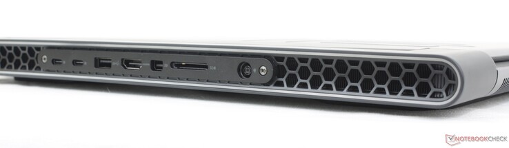 Arrière : 2x USB-C 3.2 Gen. 2 avec DisplayPort + Power Delivery, USB-A 3.2 Gen. 1, HDMI 2.1, Mini-DisplayPort 1.4, lecteur SD, adaptateur CA