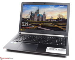 En test : l'Acer Aspire 7 A715. Modèle de test fourni par Acer Allemagne.