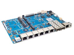 BPI-R4 Pro : Nouvel ordinateur monocarte avec de nombreuses options de connectivité réseau. (Source de l&#039;image : Banana Pi)