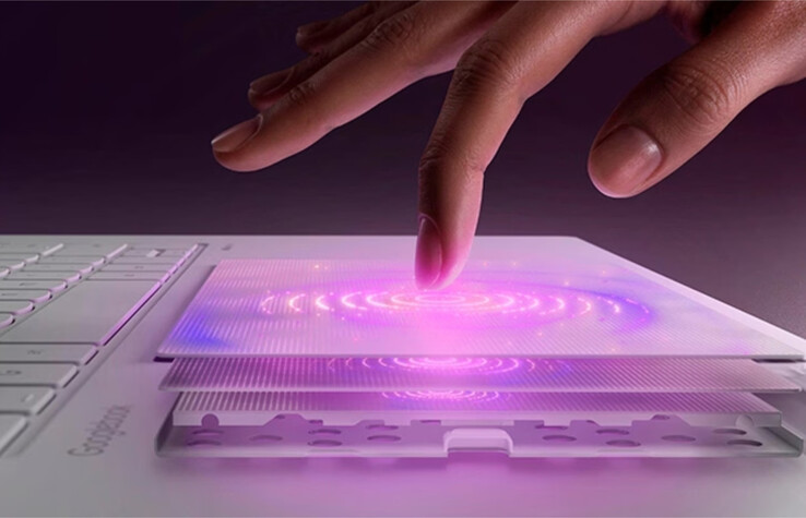 Lenovo propose également un pavé tactile haptique.