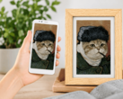 Cadre photo numérique Bigme affichant un portrait d'animal de compagnie généré par IA