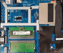 Dell G15 5530 : CPU, GPU et modules de mémoire