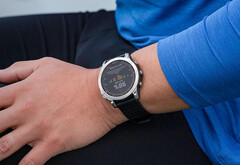 La nouvelle mise à jour de Garmin pour la série Fenix 7 apporte plus d'une douzaine de changements. (Source de l'image : Garmin)