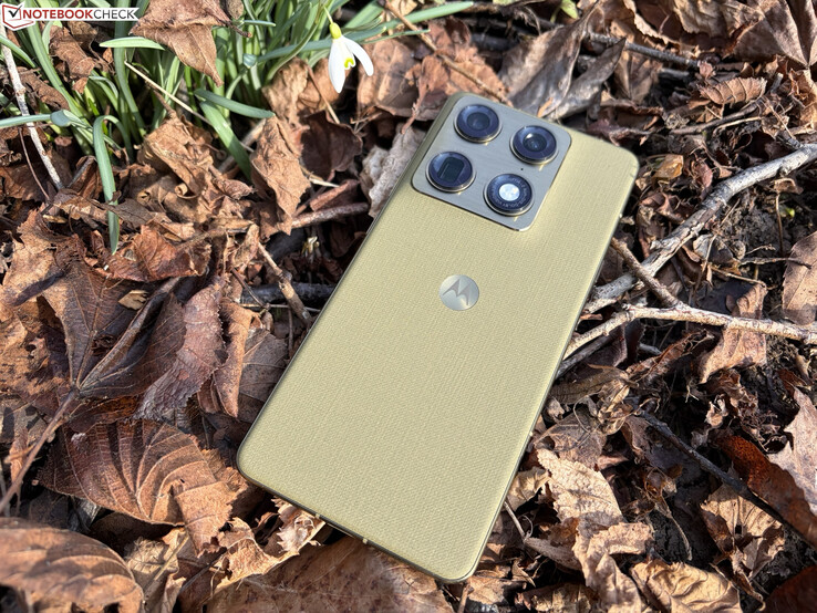 Dans la revue : Motorola Signature